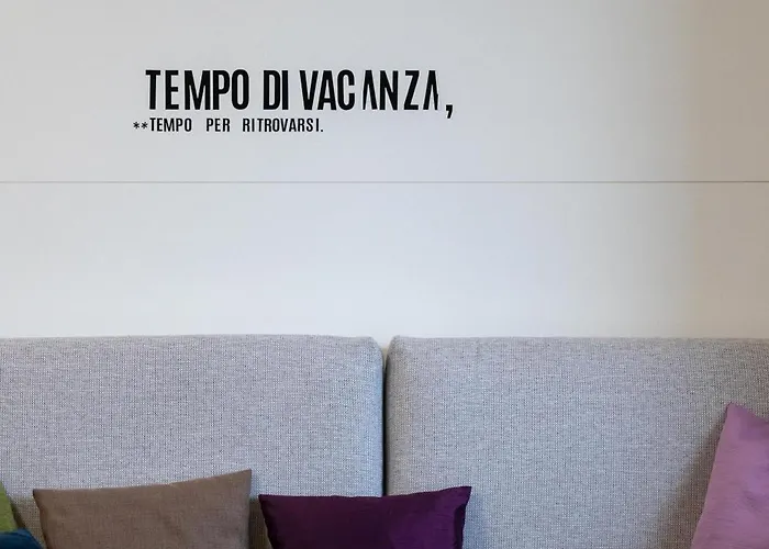 بيت للعطل Vista Dolce Isola _ Lakeview Pool, Terrace & Garden آرجينيو