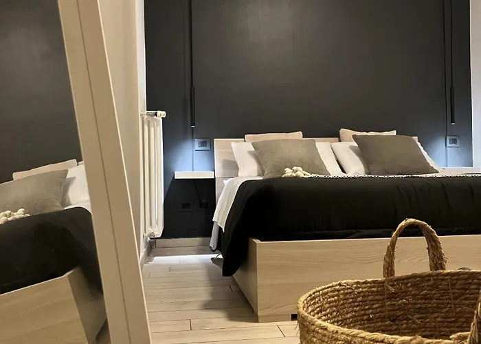 بيت للعطل Vista Dolce Isola _ Lakeview Pool, Terrace & Garden آرجينيو