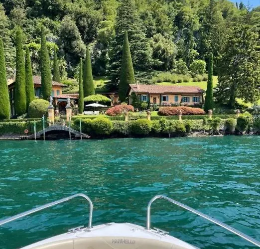 Vista Dolce Isola _ Lakeview Pool, Terrace & Garden بيت للعطل